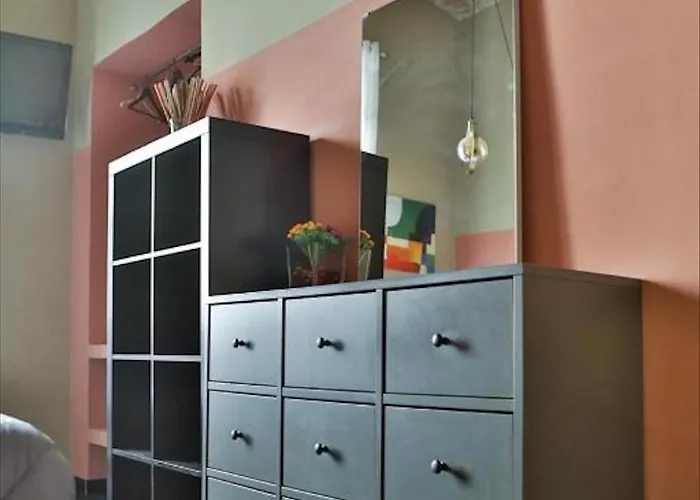 Apartment Place *
